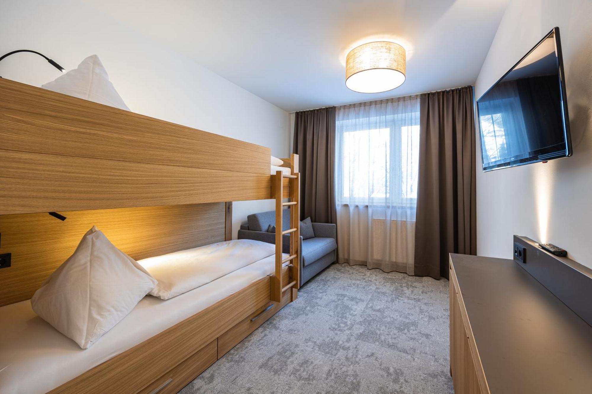 Hotel Der Waldhof 4*